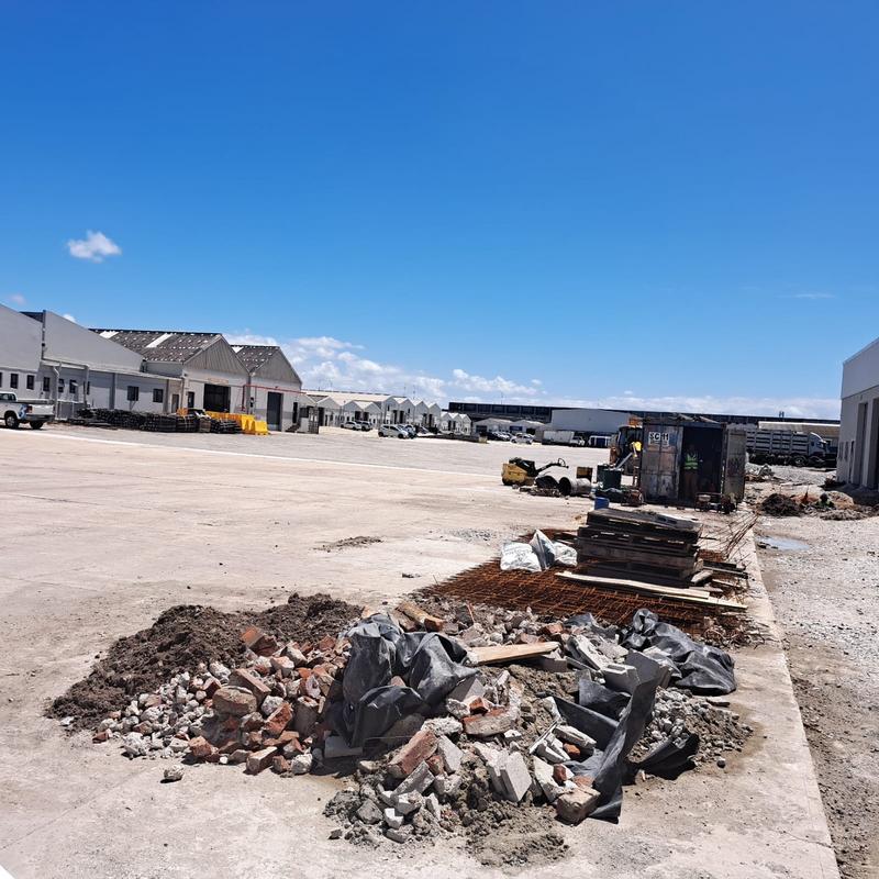 To Let commercial Property for Rent in North End Eastern Cape